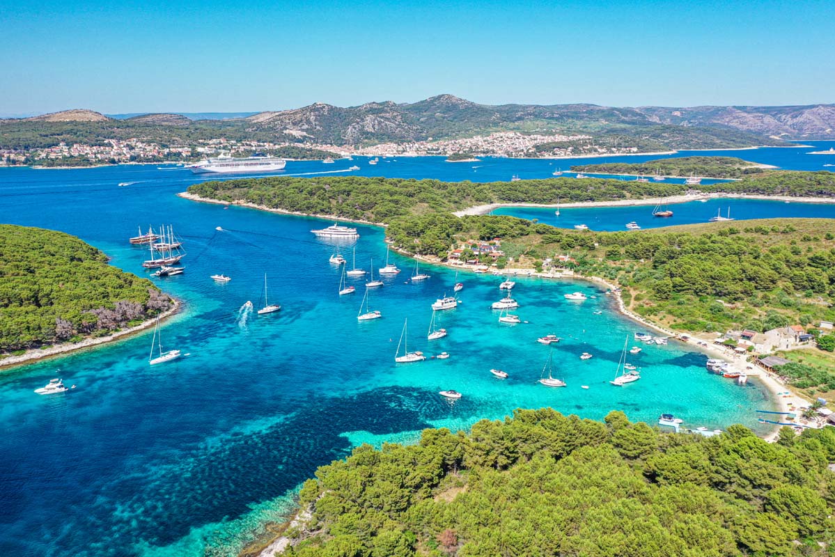 Hvar & Pakleni islands private tour